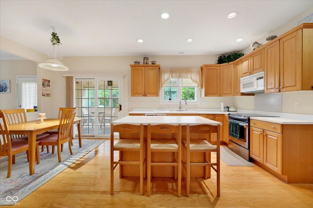 14477 Whisper Wind Drive, Carmel, IN 46032