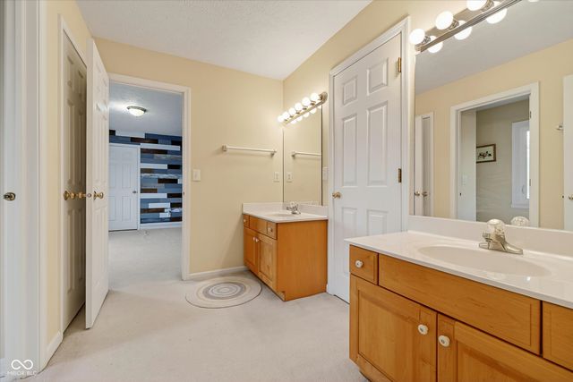 14477 Whisper Wind Drive, Carmel, IN 46032