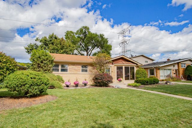 5738 Lyons Street, Morton Grove, IL 60053