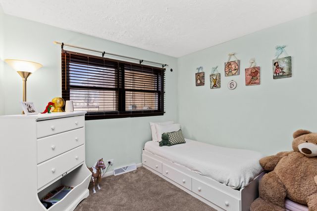 5738 Lyons Street, Morton Grove, IL 60053