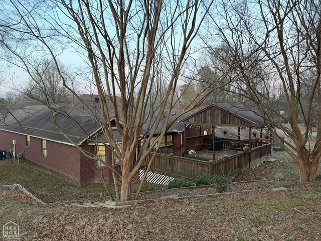 980 Dogwood Drive, Piggott, AR 72454