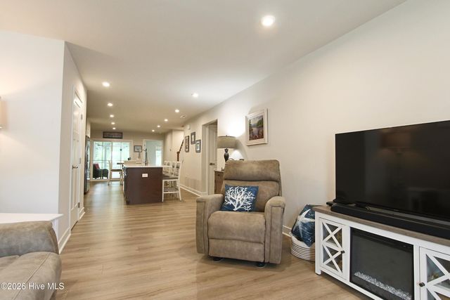 2049 Parow Lane NW, Calabash, NC 28467