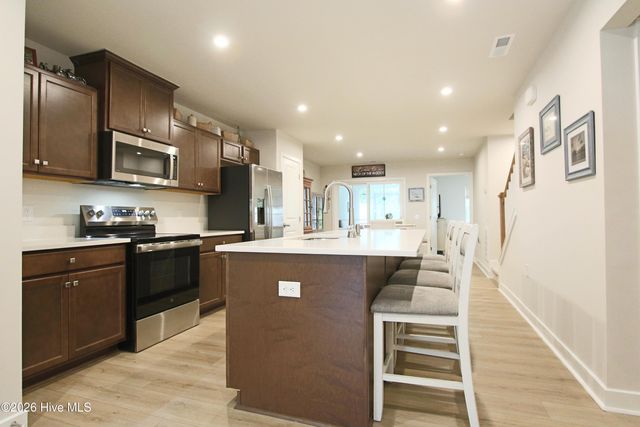 2049 Parow Lane NW, Calabash, NC 28467