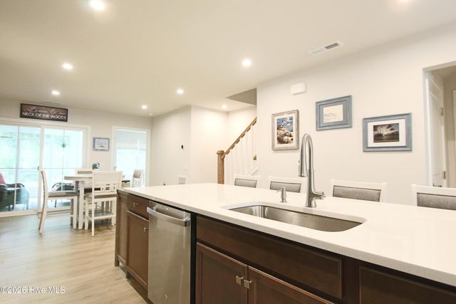 2049 Parow Lane NW, Calabash, NC 28467