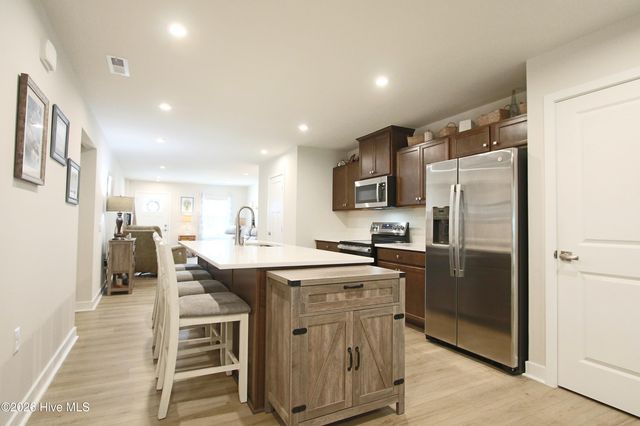 2049 Parow Lane NW, Calabash, NC 28467