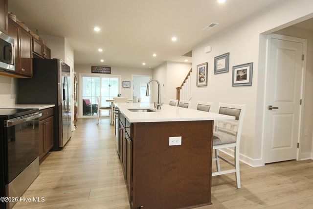 2049 Parow Lane NW, Calabash, NC 28467