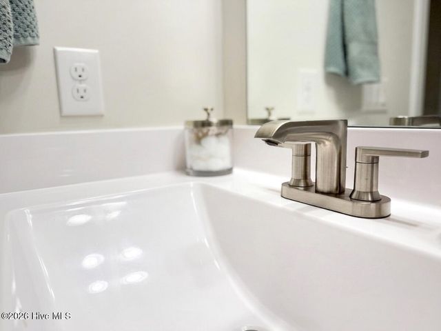 2049 Parow Lane NW, Calabash, NC 28467