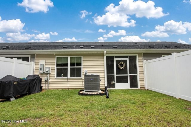 2049 Parow Lane NW, Calabash, NC 28467