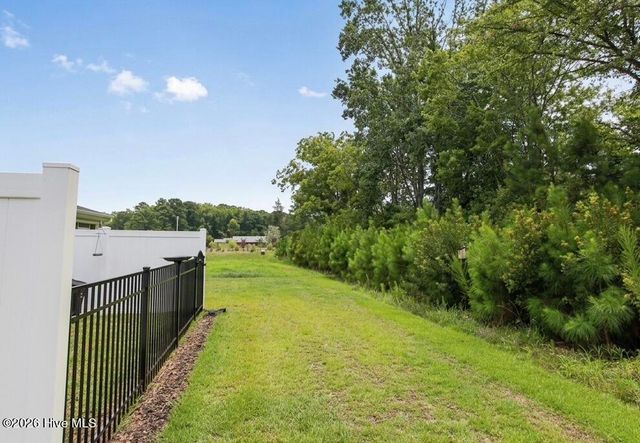 2049 Parow Lane NW, Calabash, NC 28467