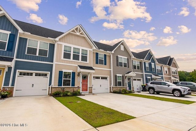 2049 Parow Lane NW, Calabash, NC 28467