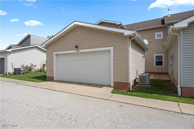 4989 Greenflower Street, North Olmsted, OH 44070