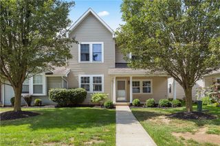 4989 Greenflower Street, North Olmsted, OH 44070