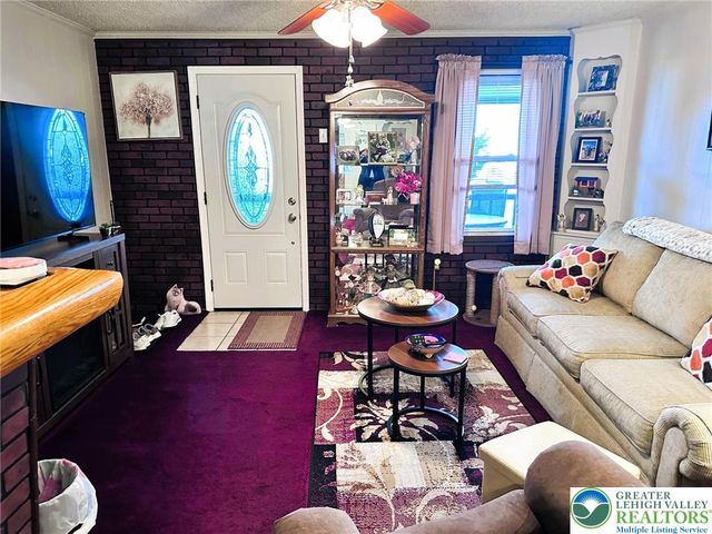 201 Church Street, Catasauqua Boro, PA 18032