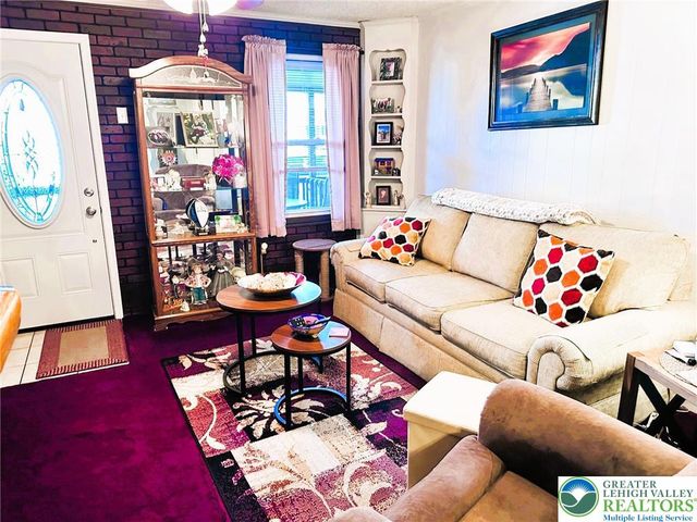 201 Church Street, Catasauqua Boro, PA 18032