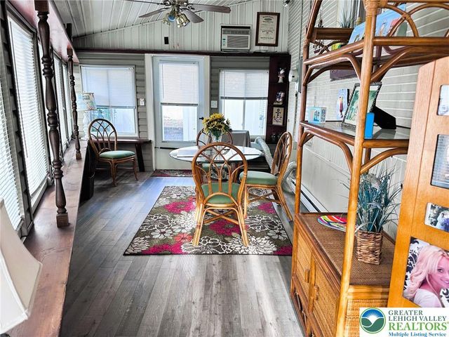 201 Church Street, Catasauqua Boro, PA 18032