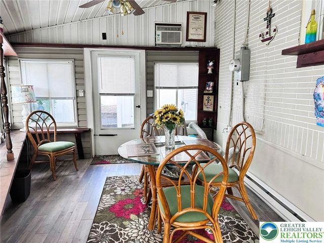 201 Church Street, Catasauqua Boro, PA 18032