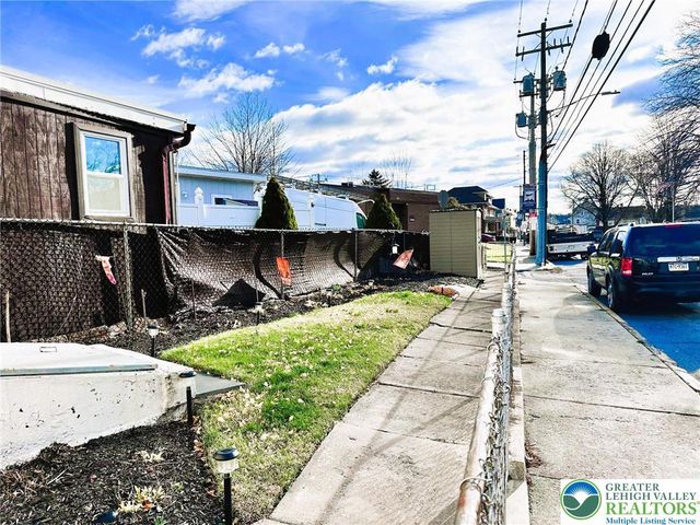 201 Church Street, Catasauqua Boro, PA 18032