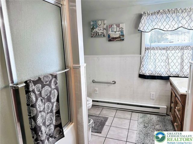 201 Church Street, Catasauqua Boro, PA 18032