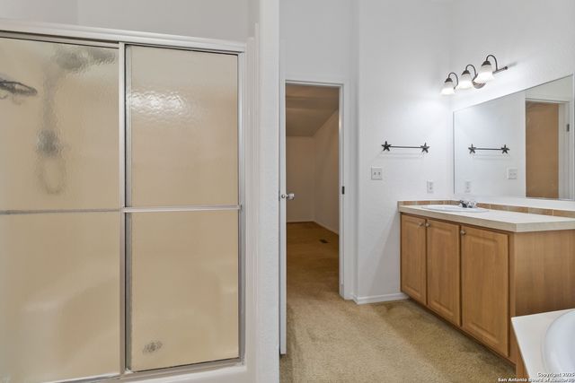 303 County Road 425, Stockdale, TX 78160