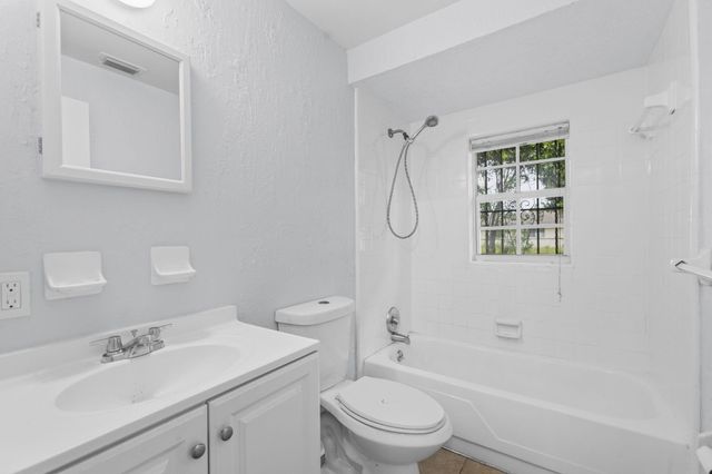 307 Essex Drive, Fort Pierce, FL 34946