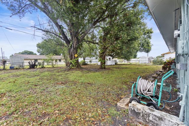 307 Essex Drive, Fort Pierce, FL 34946