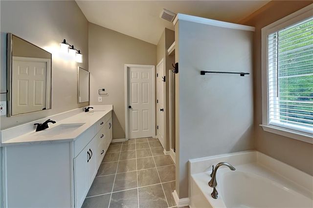 2250 Winthrope Way Drive, Alpharetta, GA 30009