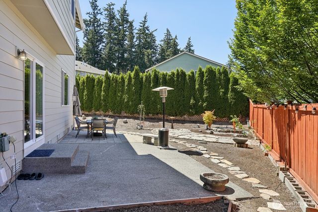 1040 Cove Court, Mukilteo, WA 98275