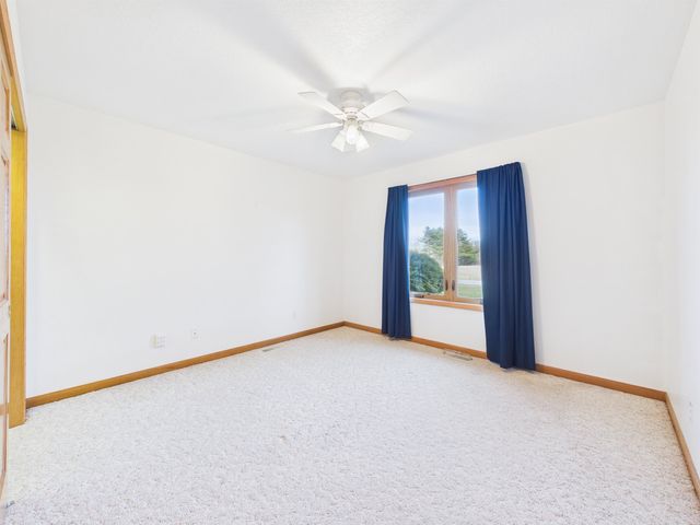 5766 N 200 West Road, Huntington, IN 46750