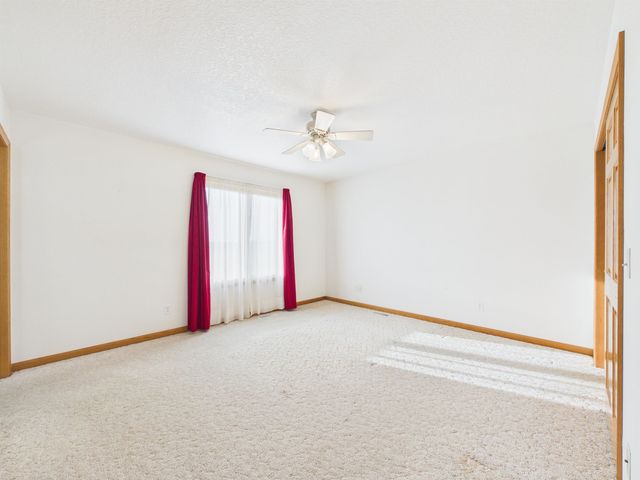 5766 N 200 West Road, Huntington, IN 46750