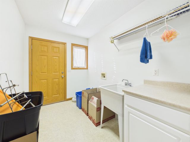 5766 N 200 West Road, Huntington, IN 46750