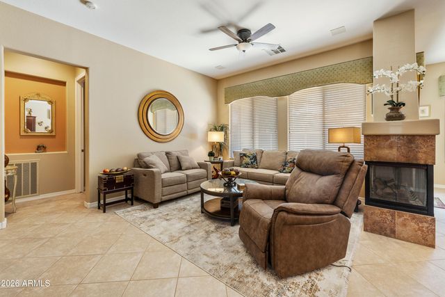 4735 E SOURWOOD Drive, Gilbert, AZ 85298