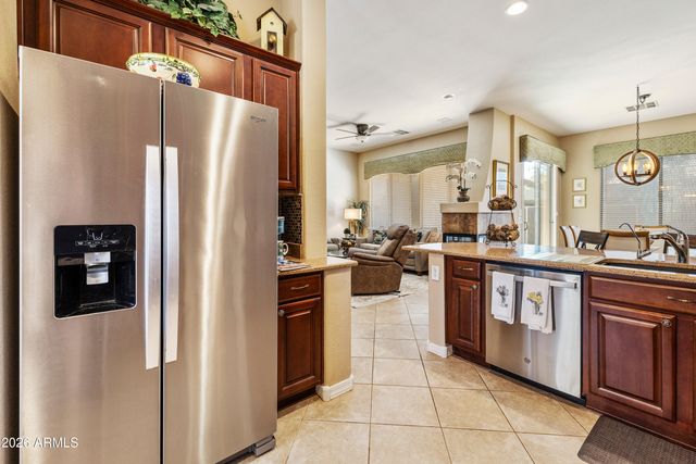 4735 E SOURWOOD Drive, Gilbert, AZ 85298