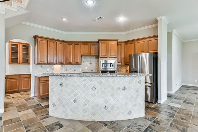 310 Del Monte Drive, Friendswood, TX 77546