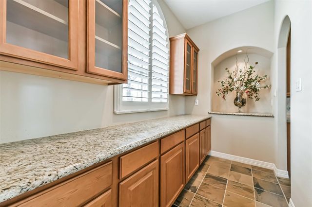 310 Del Monte Drive, Friendswood, TX 77546