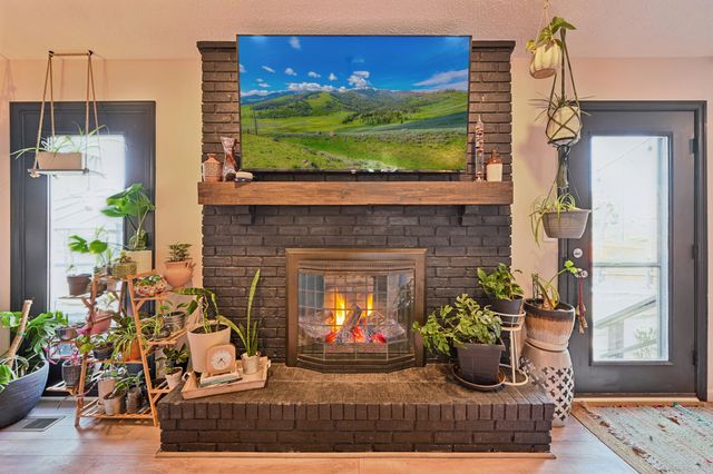 210 Meadow Creek Drive, Florence, KY 41042