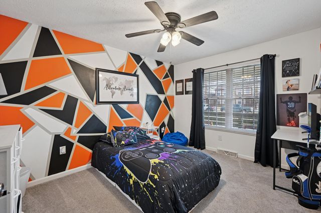 210 Meadow Creek Drive, Florence, KY 41042