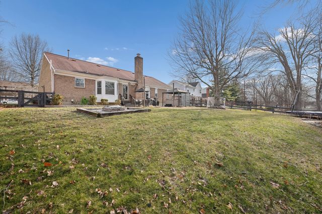 210 Meadow Creek Drive, Florence, KY 41042