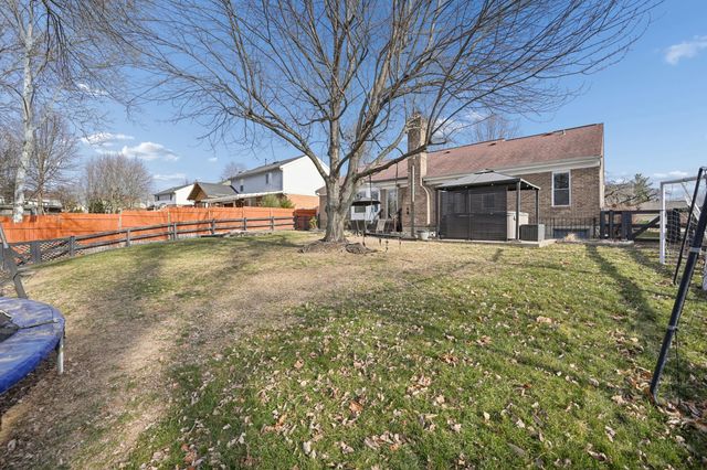 210 Meadow Creek Drive, Florence, KY 41042