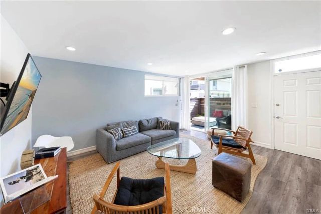 207 Cypress A, Newport Beach, CA 92661