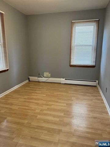 236 E Palisades Boulevard, Palisades Park, NJ 07650