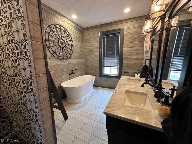 3189 State Route 307, Austinburg, OH 44010