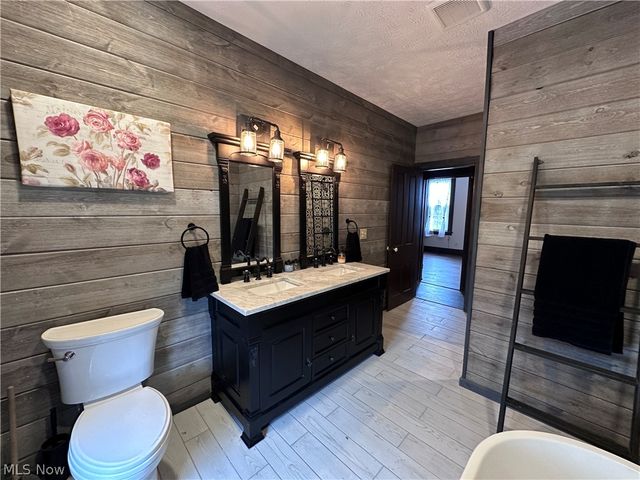 3189 State Route 307, Austinburg, OH 44010