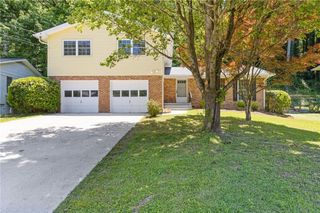 2461 Woodside Way, Atlanta, GA 30341
