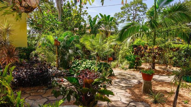 1417 BEACH DRIVE NE, St Petersburg, FL 33704