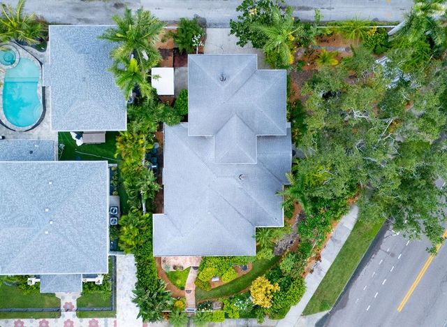 1417 BEACH DRIVE NE, St Petersburg, FL 33704