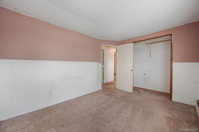 3 Layton Avenue, Hicksville, NY 11801