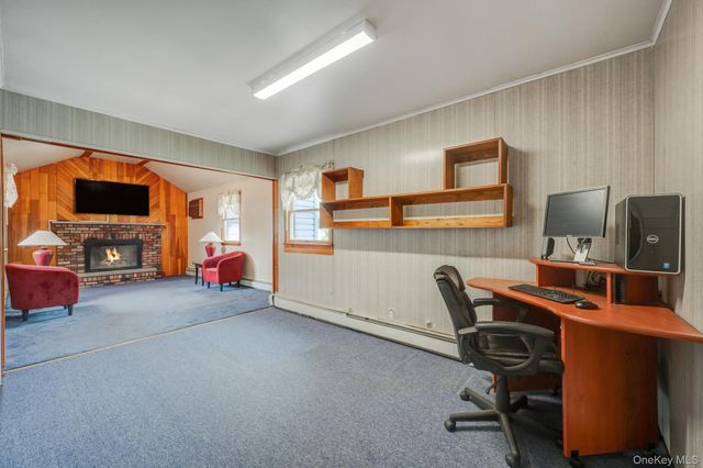 3 Layton Avenue, Hicksville, NY 11801