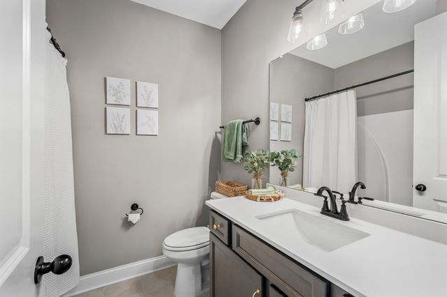 7219 Adenborough Dr, Fairview, TN 37062