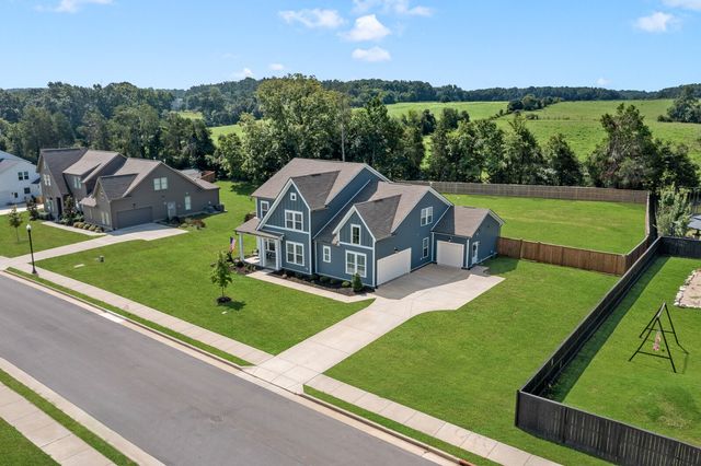 7219 Adenborough Dr, Fairview, TN 37062