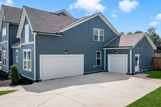 7219 Adenborough Dr, Fairview, TN 37062